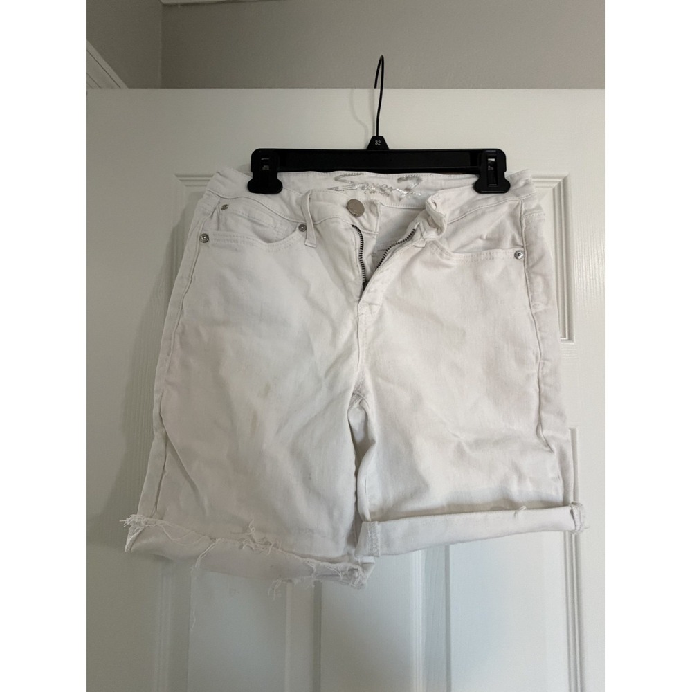 Seven7 Sunset Bermuda Shorts Women's Size 4 White Stretch Denim Raw Hem